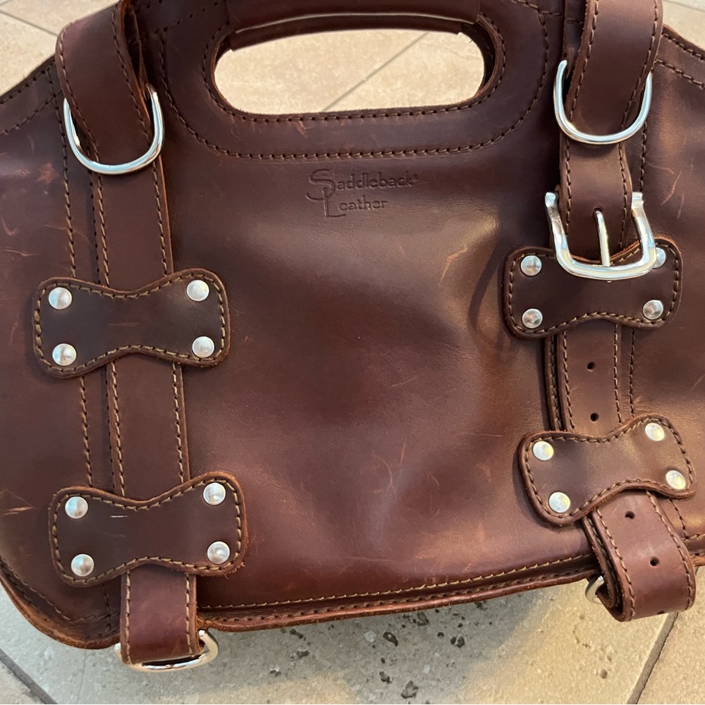 Saddleback Leather Small Women’s Tote Bag in Chestnut.